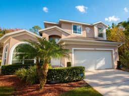 5Bed/4Bath Luxurious Privacy - Image 2